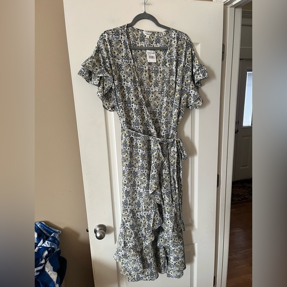 Max Studio London Floral Midi Dress with Wrap Around Front & Tie Women’s 1X - Picture 9 of 15